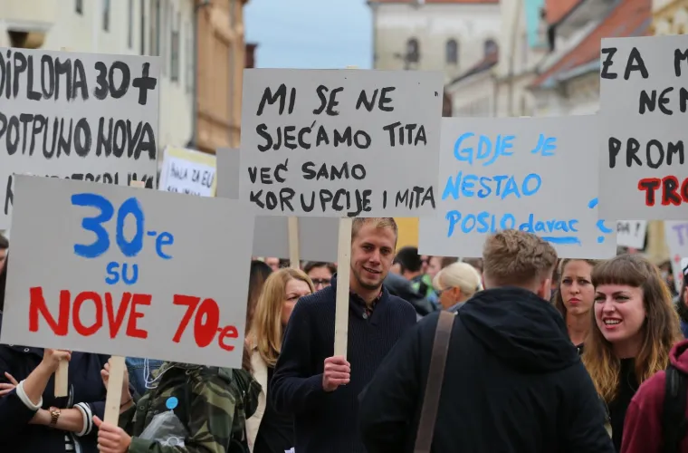 PROSVJED PROTIV SOR-A: Na Markovom trgu održan skup 'Od mjere do barijere &ndash; Mladi vrijede vi&scaron;e'