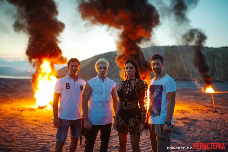 BUJNE GRUDI I DUGE NOGE ČEKAJU 'HAZARDERA': Severina preseksi fotkama najavila novi singl