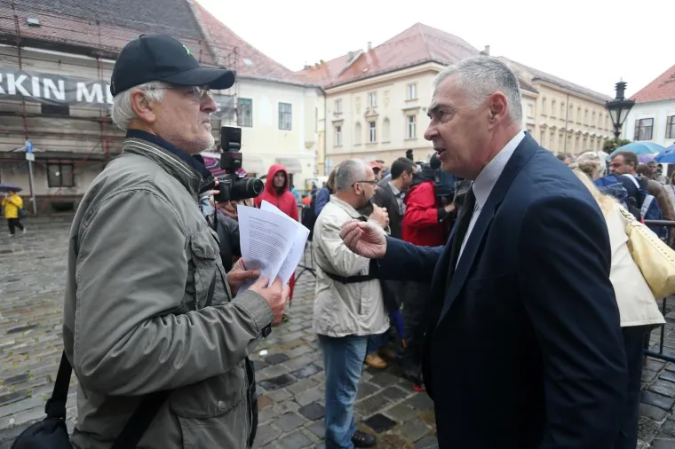 Prosvjed protiv ukidanja emisije 'Hrvatska uživo'