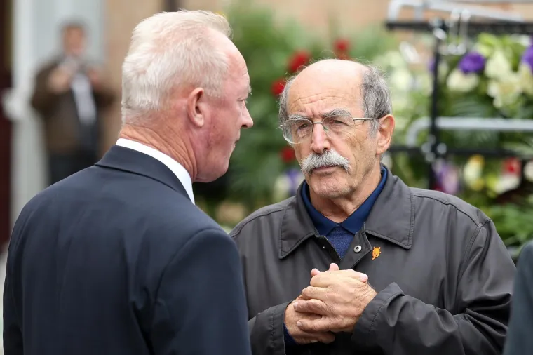 POSLJEDNJI ISPRAĆAJ SLAVKA GOLDSTEINA: Na Mirogoj do&scaron;le brojne poznate ličnosti, ali ba&scaron; nitko iz Vlade