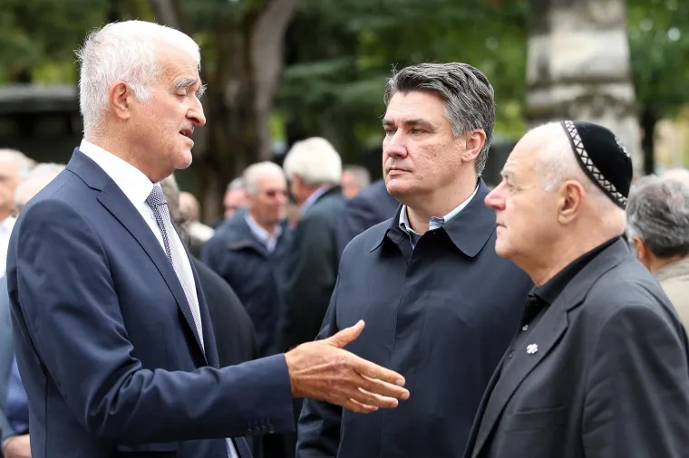 POSLJEDNJI ISPRAĆAJ SLAVKA GOLDSTEINA: Na Mirogoj do&scaron;le brojne poznate ličnosti, ali ba&scaron; nitko iz Vlade