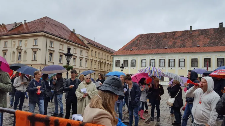 HND-ov prosvjed 'Javna televizija za sve' na Markovom trgu