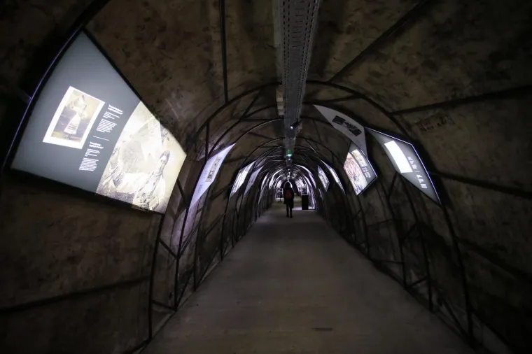 Interaktivna izložba u tunelu Grič: izložbom 'Croatia je Hrvatska' predstavljene 133 godine burne povijesti najstarije hrvatske tvrtke