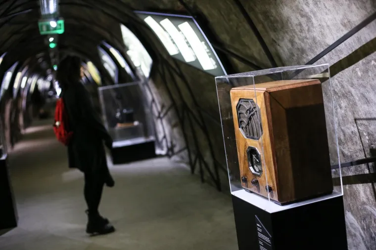 Interaktivna izložba u tunelu Grič: izložbom 'Croatia je Hrvatska' predstavljene 133 godine burne povijesti najstarije hrvatske tvrtke