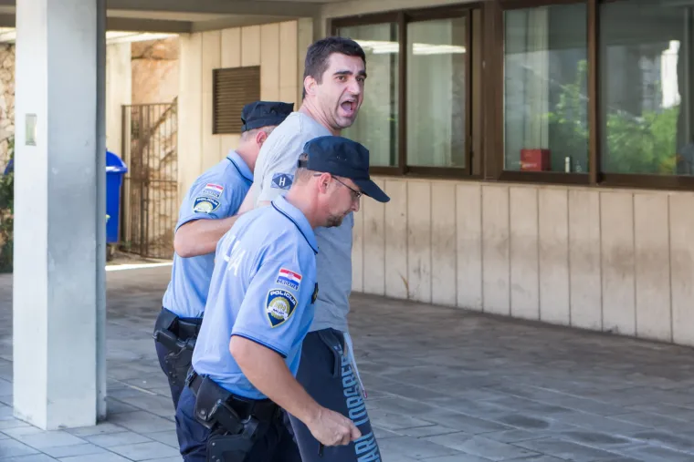 Privođenje u Duborvniku