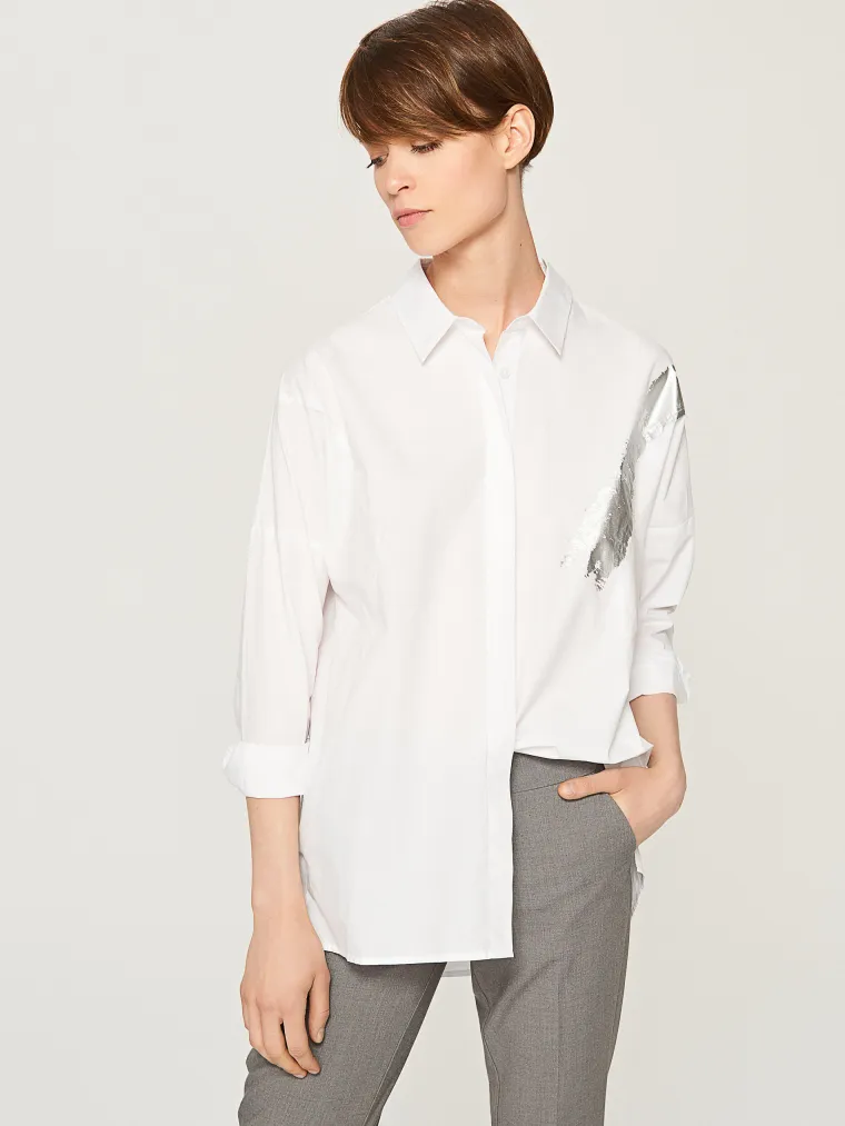 Bijela oversized ko&scaron;ulja sa srebrnim detaljem