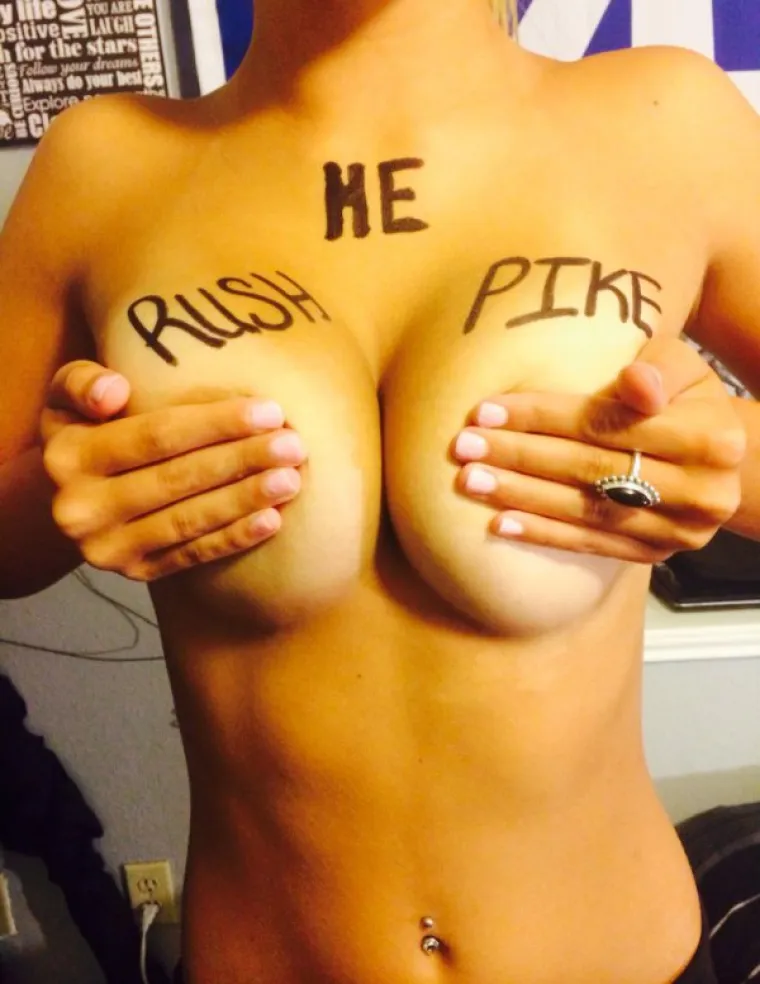 PA NEKA SADA KAŽU DA JE TO MRTAV JEZIK: Skidaju sve sa sebe ako znate grčki alfabet