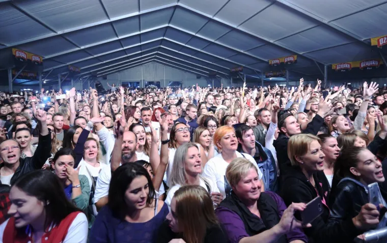 POČEO RUJANFEST: Željko Joksimović zapalio zagrebačku publiku