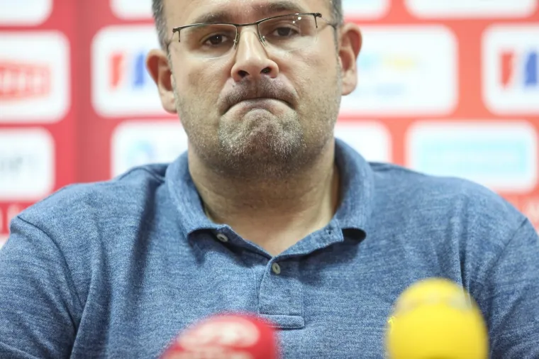BIJELI DIM JE U ZRAKU: Stojko predstavio novog izbornika Hrvatske