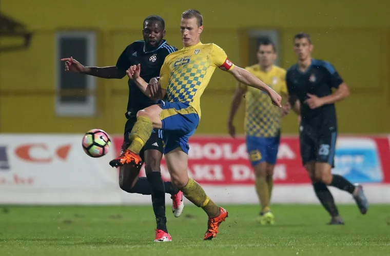 OVDJE SE NEKAD IGRAO NOGOMET: Dobro do&scaron;li na Interov bazen u Zapre&scaron;iću