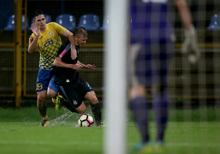 OVDJE SE NEKAD IGRAO NOGOMET: Dobro do&scaron;li na Interov bazen u Zapre&scaron;iću