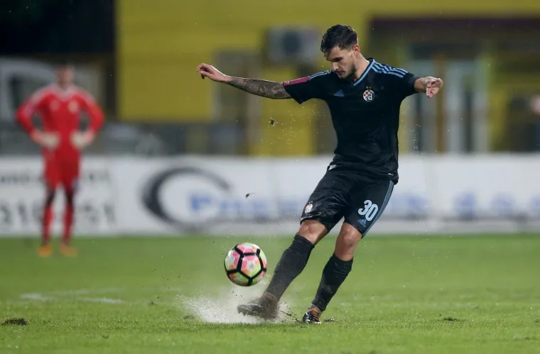 OVDJE SE NEKAD IGRAO NOGOMET: Dobro do&scaron;li na Interov bazen u Zapre&scaron;iću