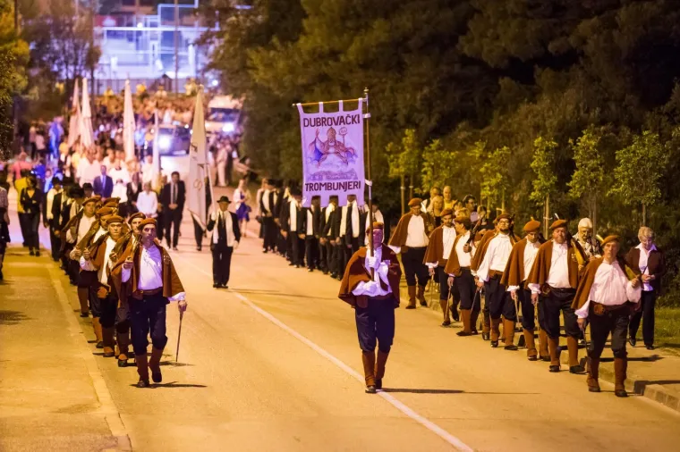 Sarkofag s neraspadnutim tijelom sv. Leopolda Bogdana Mandića stigao u Dubrovnik.