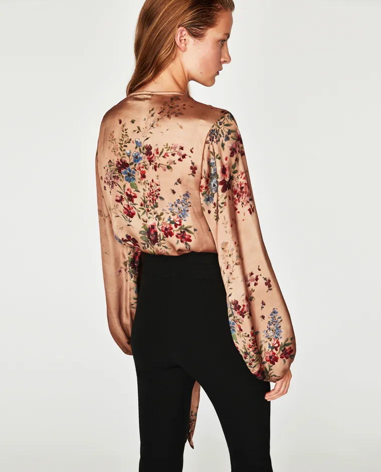 Bodi-bluza na preklop s mašnom i širokim rukavima, Zara, 229,90 kuna