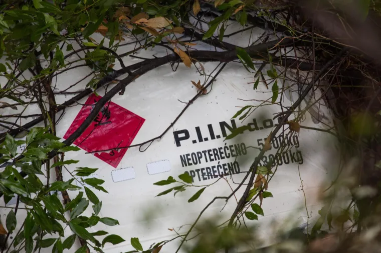 DUBROVNIK: Cisterna s magistrale sletjela u provaliju