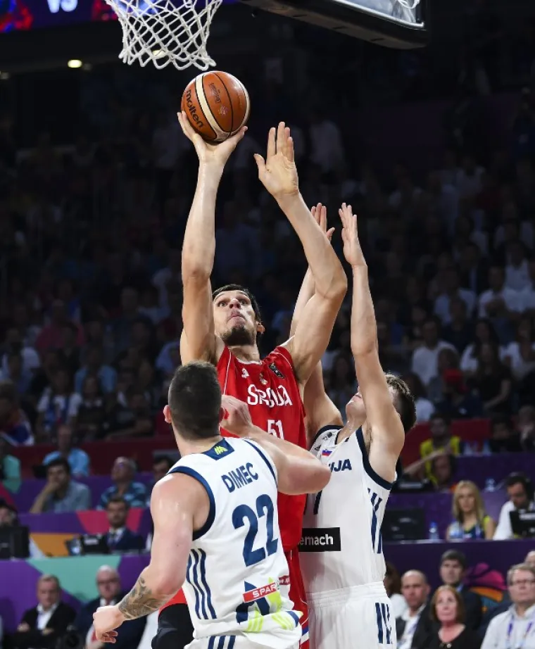 FINALE EUROBASKETA: Slovenija slomila Srbiju i osvojila naslov prvaka Europe