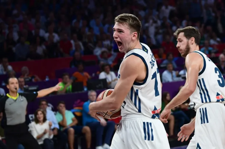 FINALE EUROBASKETA: Slovenija slomila Srbiju i osvojila naslov prvaka Europe