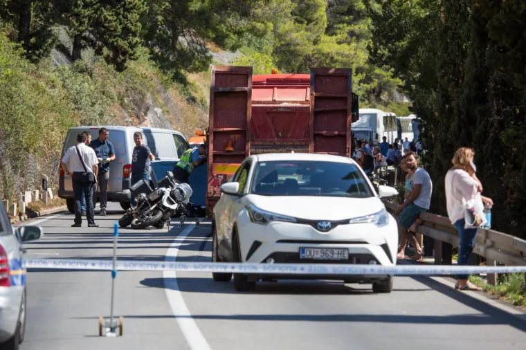 TE&Scaron;KA PROMETNA NESREĆA NA JADRANSKOJ MAGISTRALI: U sudaru teretnog vozila i motocikla poginula vozačica motocikla iz Njemačke