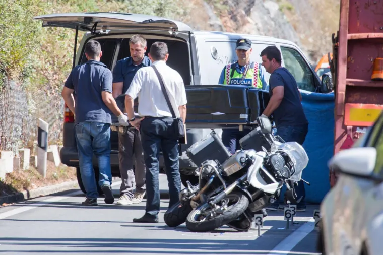 TE&Scaron;KA PROMETNA NESREĆA NA JADRANSKOJ MAGISTRALI: U sudaru teretnog vozila i motocikla poginula vozačica motocikla iz Njemačke