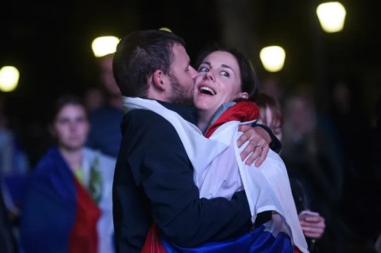 NITI ONE NISU MOGLE SAKRITI EMOCIJE: Ove fotografije govore vi&scaron;e od tisuću riječi