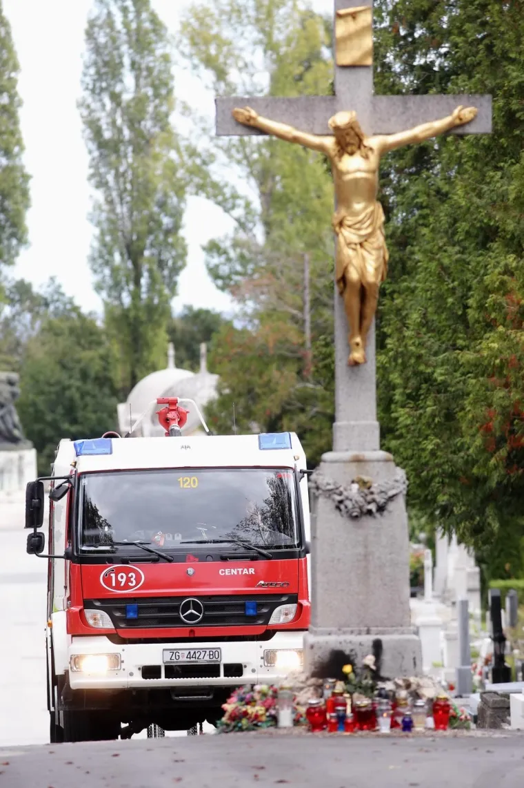 MU&Scaron;KARAC POČINIO SAMOUBOJSTVO NA MIROGOJU: Pucao si u glavu na Tuđmanovu grobu