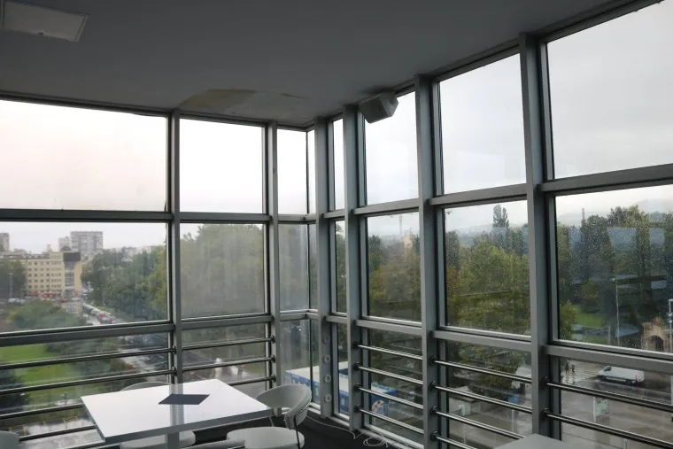 KAOS NA MAKSIMIRU: Pogledajte kako je ki&scaron;a o&scaron;tetila stadion Dinama