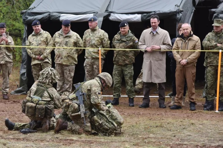 HRVATSKA I BRITANSKA VOJSKA ODRŽALE ZAJEDNIČKU VOJNU VJEŽBU: 'Ovo je jo&scaron; jedan dokaz partnerstva'