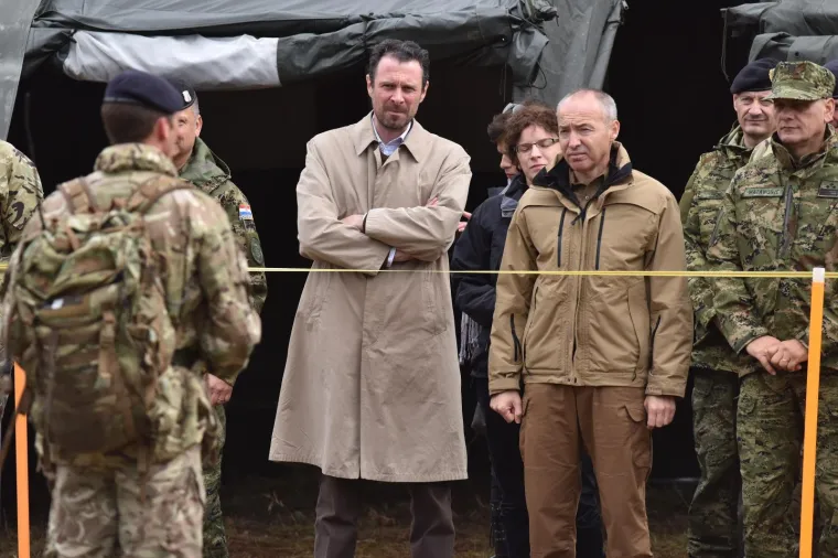 HRVATSKA I BRITANSKA VOJSKA ODRŽALE ZAJEDNIČKU VOJNU VJEŽBU: 'Ovo je jo&scaron; jedan dokaz partnerstva'