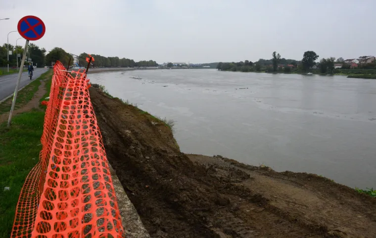 Slavonski Brod: Vodostaj Save u naglom je porastu