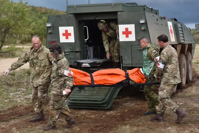 Na Crvenoj zemlji iznad Knina održana vojna vježba 'SAVA STAR 17' Hrvatske i Britanske vojske