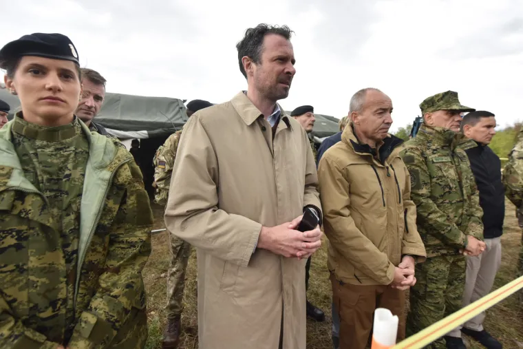 Na Crvenoj zemlji iznad Knina održana vojna vježba 'SAVA STAR 17' Hrvatske i Britanske vojske