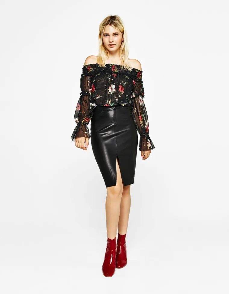 Midi suknja od umjetne kože, Bershka, 149,90 kuna