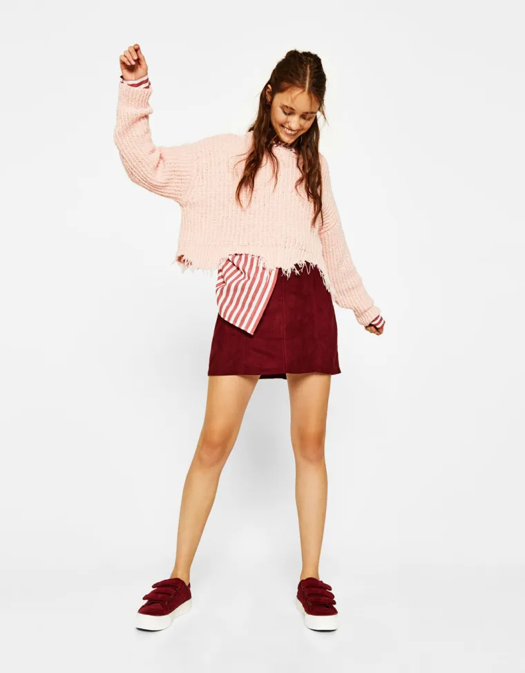 Suknja A kroja od umjetne kože, Bershka, 99,90 kuna