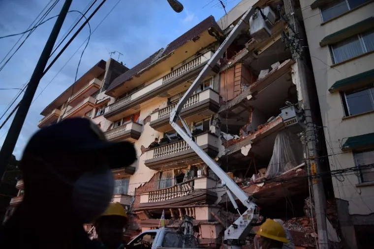 PRIZORI POTPUNOG UNIŠTENJA: Potres magnitude 7,1 pogodio Meksiku, poginulo najmanje 150 ljudi