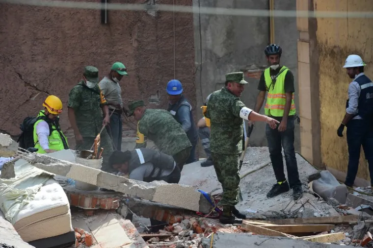 PRIZORI POTPUNOG UNIŠTENJA: Potres magnitude 7,1 pogodio Meksiku, poginulo najmanje 150 ljudi