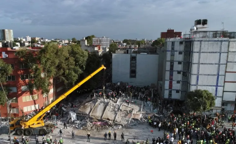 PRIZORI POTPUNOG UNIŠTENJA: Potres magnitude 7,1 pogodio Meksiku, poginulo najmanje 150 ljudi