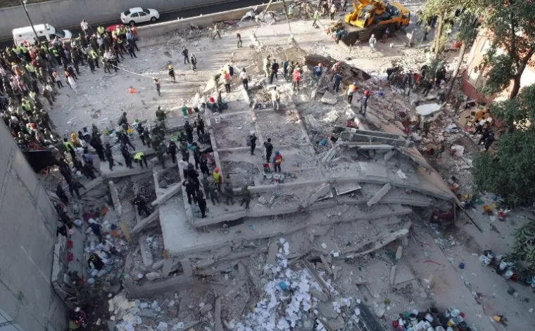 PRIZORI POTPUNOG UNIŠTENJA: Potres magnitude 7,1 pogodio Meksiku, poginulo najmanje 150 ljudi