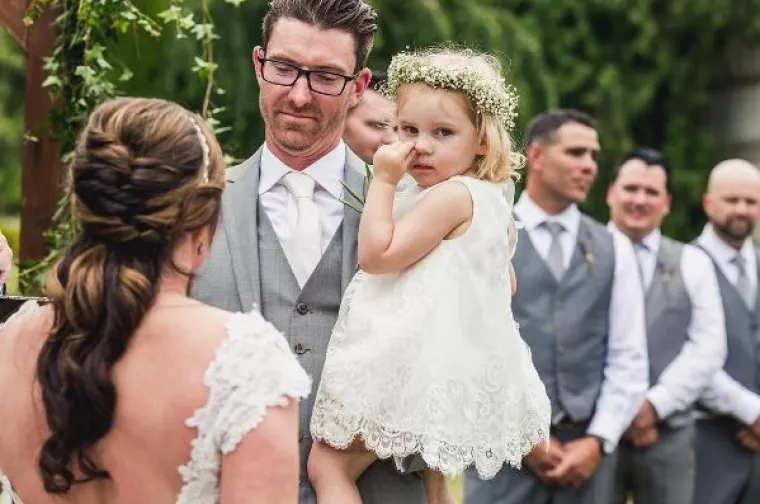 Nije im lako: fotke klinaca na vjenčanjima koje će vas sigurno nasmijati