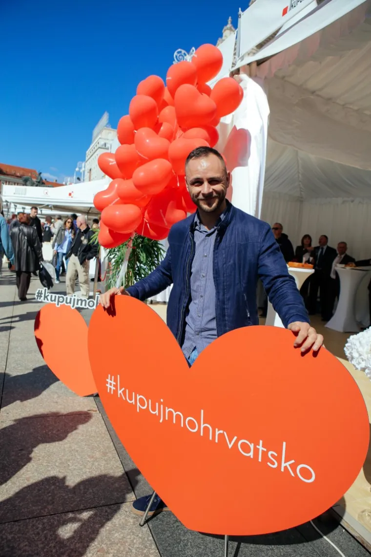 'Kupujmo hrvatsko': ljubav prema domaćem &scaron;iri se centrom Zagreba