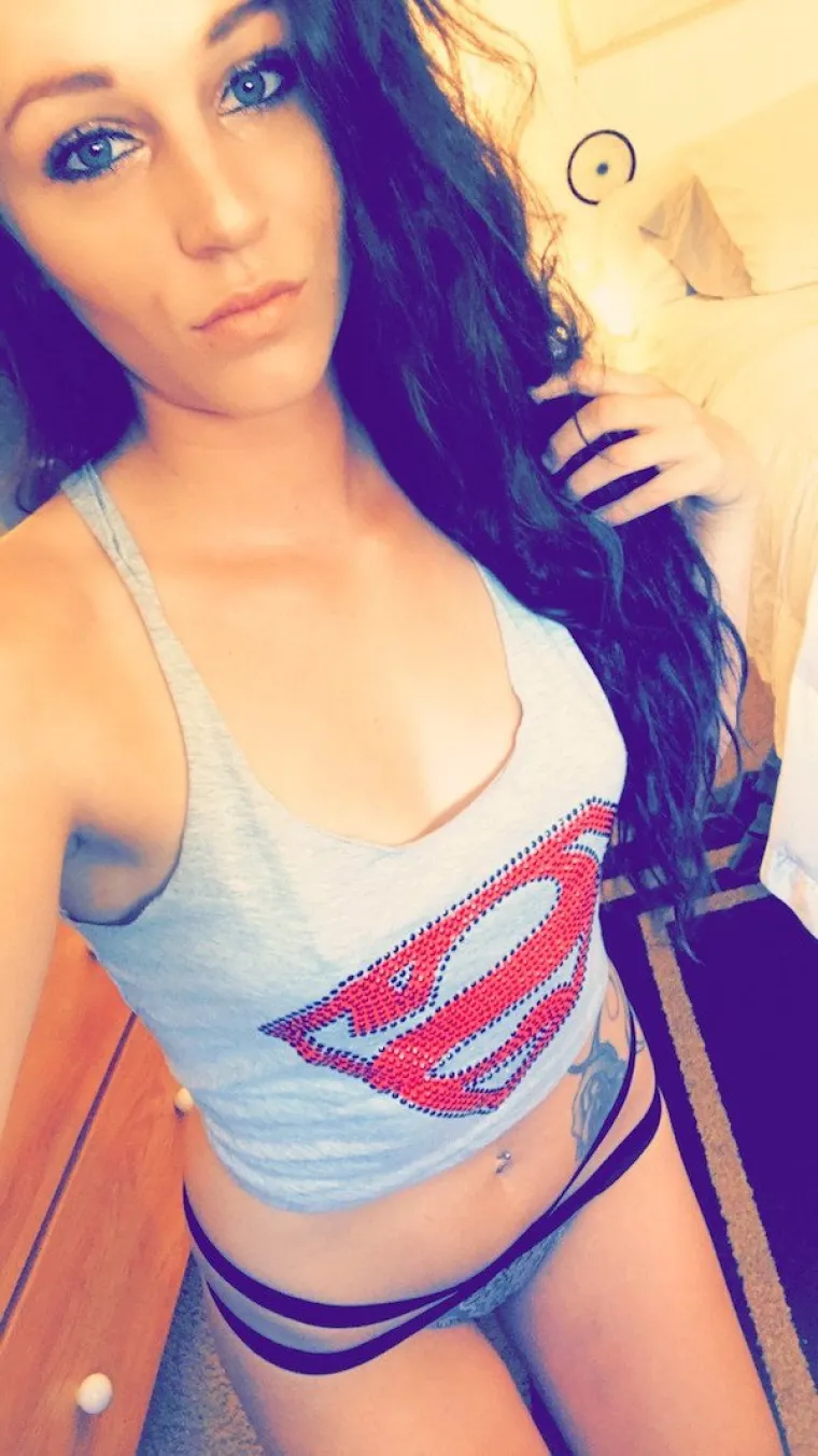 UVIJEK OSTAJE BAREM MALA RUPICA: Toliko su seksi da im se bedra ne smiju spojiti...