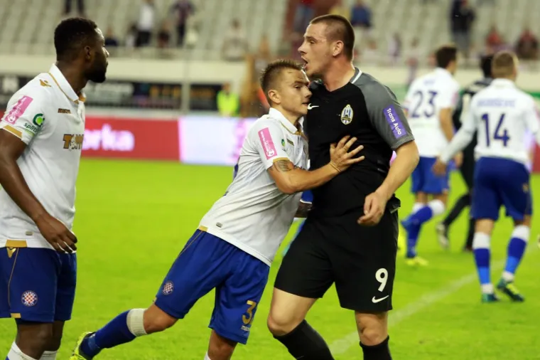 ZAISKRILO NA POLJUDU: Derbi skoro zavr&scaron;io sveopćom tučnjavom