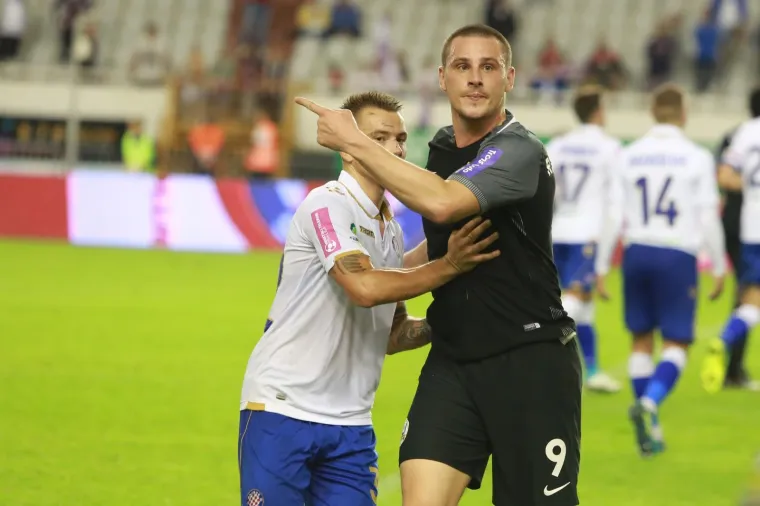 ZAISKRILO NA POLJUDU: Derbi skoro zavr&scaron;io sveopćom tučnjavom