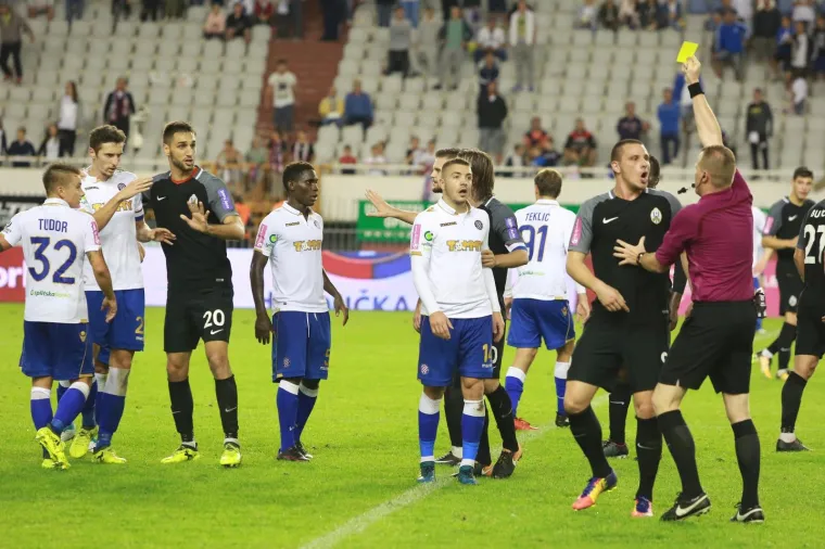 ZAISKRILO NA POLJUDU: Derbi skoro zavr&scaron;io sveopćom tučnjavom