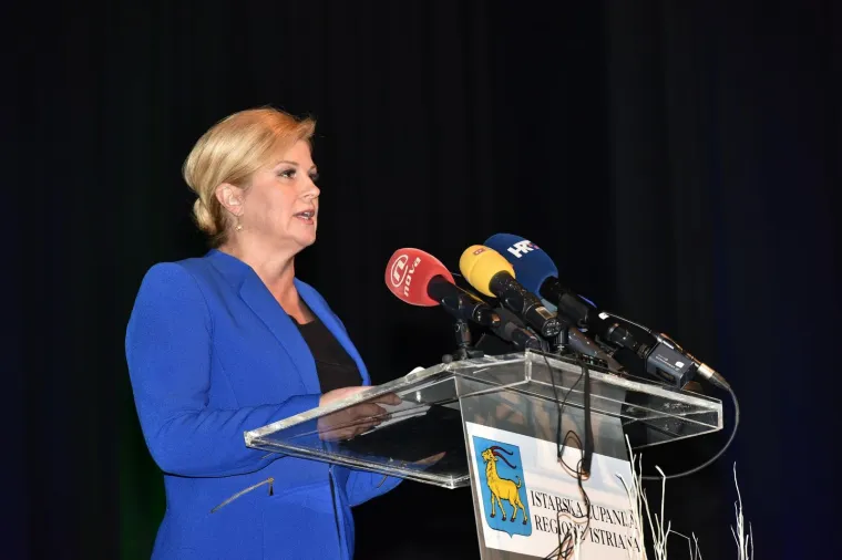 KOLINDA POLOŽILA VIJENCE U PARKU NARODNOG USTANKA: Predsjednica na obilježavanju Dana Istarske županije