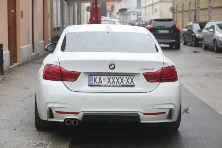 Je li ovo najluđa registracija koju ste vidjeli?