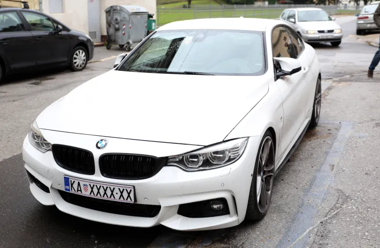 Je li ovo najluđa registracija koju ste vidjeli?