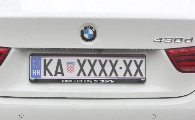 Je li ovo najluđa registracija koju ste vidjeli?