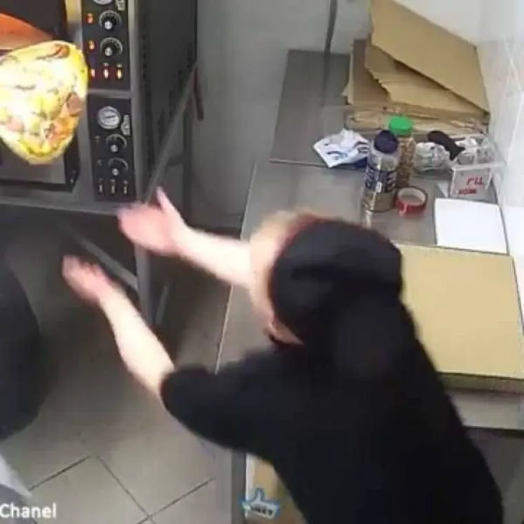 SREĆA IM OKRENULA LEĐA, A REZULTAT SU BIZARNE NEZGODE: Kad vas ne ide u životu, moguće su stvarno apsurdne situacije