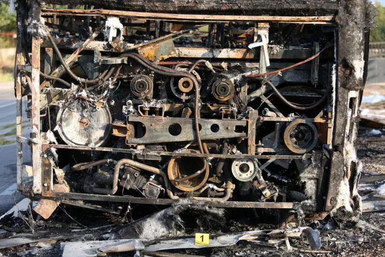 Kod Trbounja se zapalio i izgorio Autotransportov autobus, nema ozlijeđenih