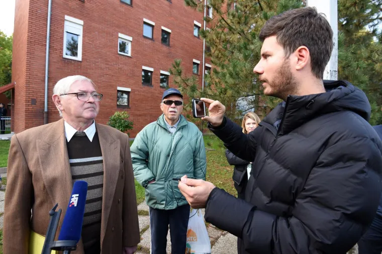 DELOŽACIJA U ČAKOVCU: Aktivisti Živog zida nisu je uspjeli spriječiti, Pernar sve prenosio uživo